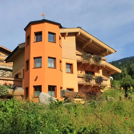 Holiday home Luxurious Holiday In Hinterglemm With Sauna